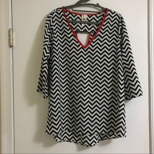 Miami Black & White Patterned Top
